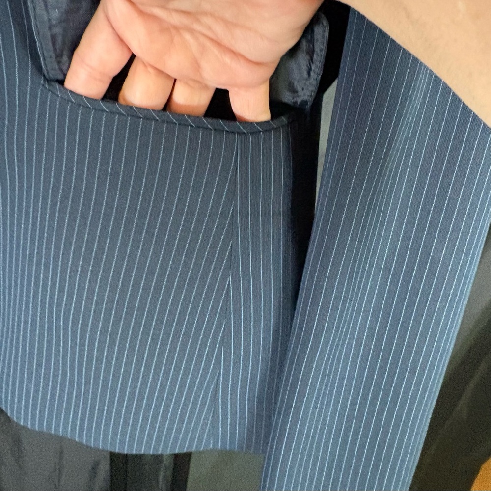 Kasper Dark Blue Pinstripe Blazer Sz 2P - Picture 6 of 15